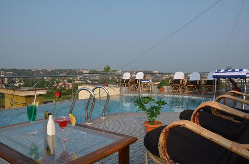 Boshan Hotels Mapusa Extérieur photo