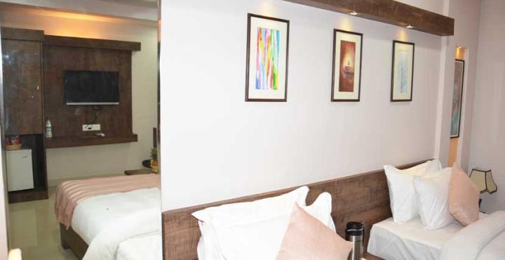 Boshan Hotels Mapusa Extérieur photo
