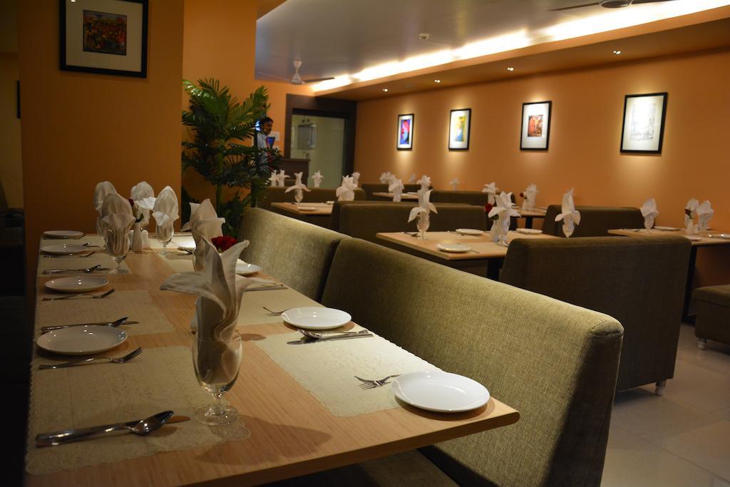 Boshan Hotels Mapusa Extérieur photo