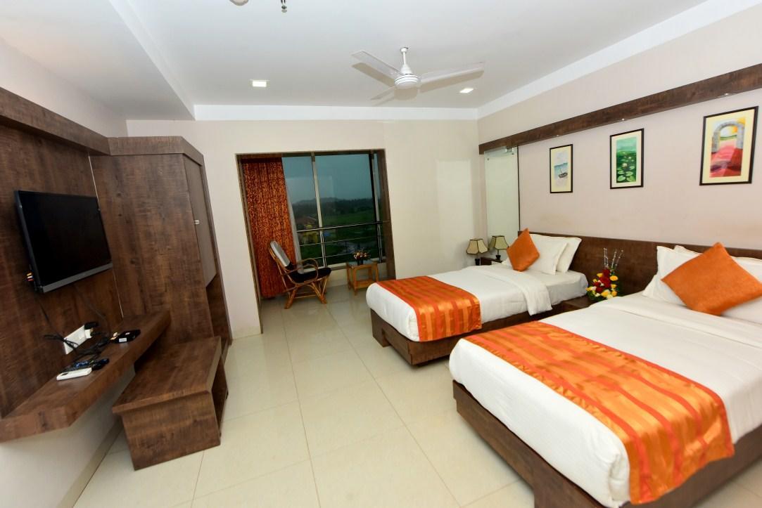 Boshan Hotels Mapusa Extérieur photo
