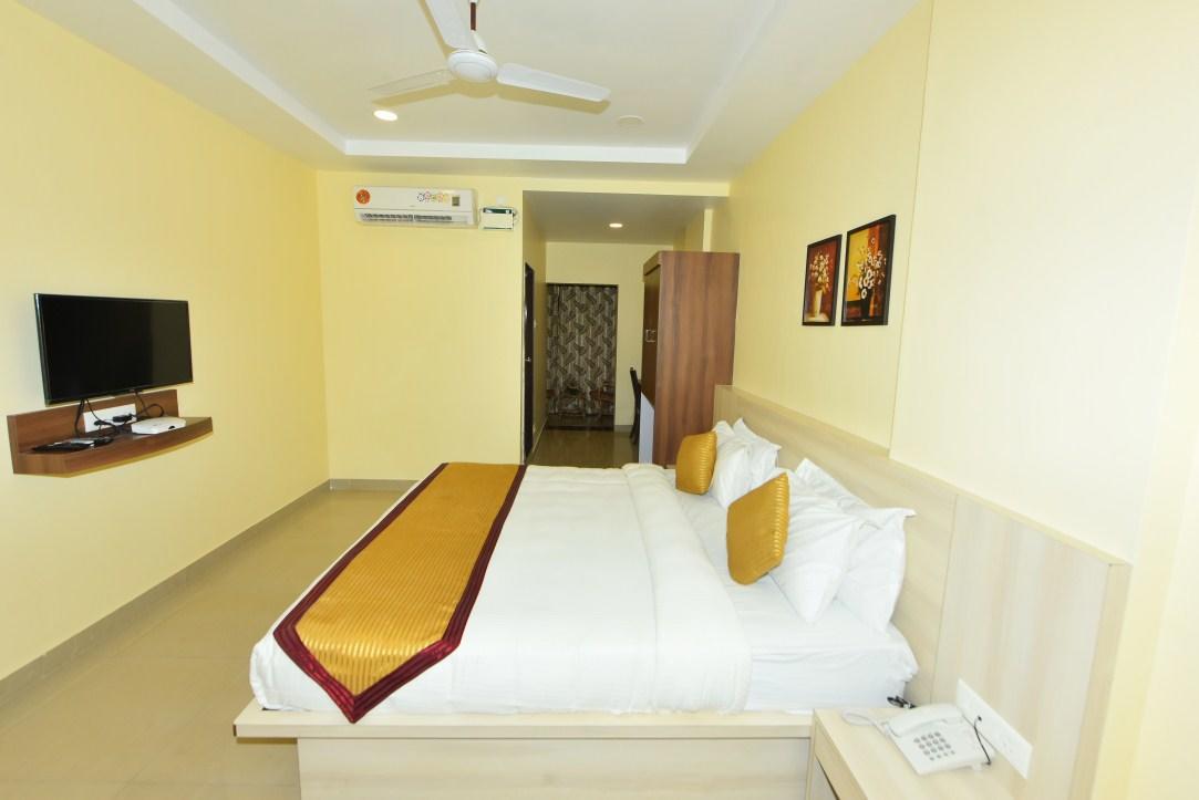 Boshan Hotels Mapusa Extérieur photo