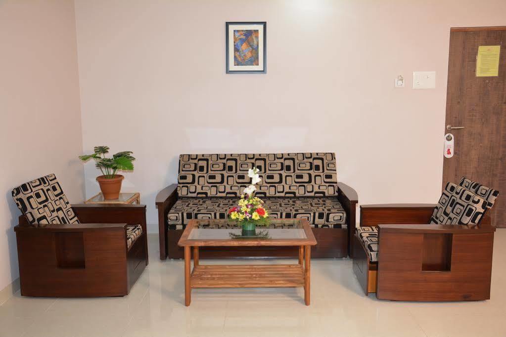 Boshan Hotels Mapusa Extérieur photo