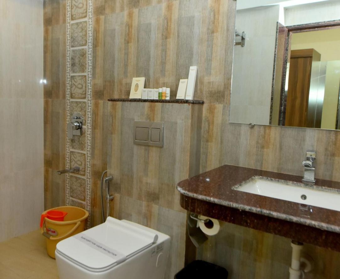 Boshan Hotels Mapusa Extérieur photo