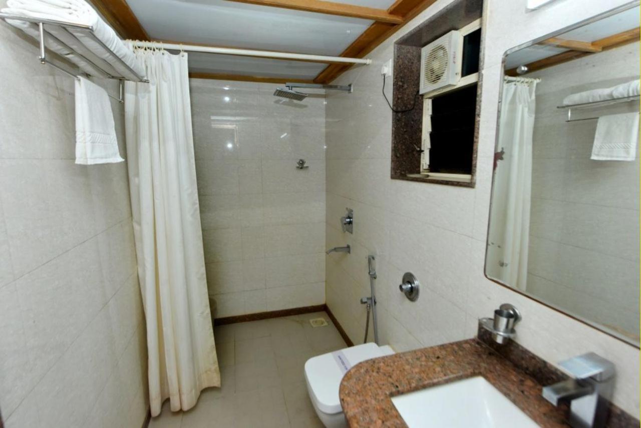 Boshan Hotels Mapusa Extérieur photo